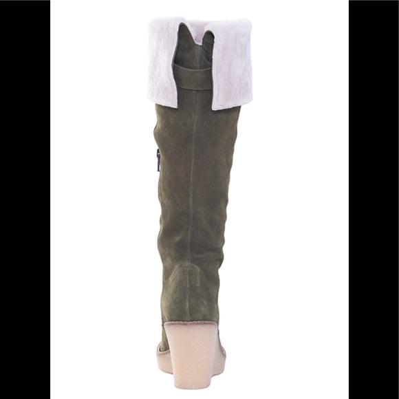 NWOT Skinnycalf Olive Suede Shearling Boots. - Picture 3 of 7